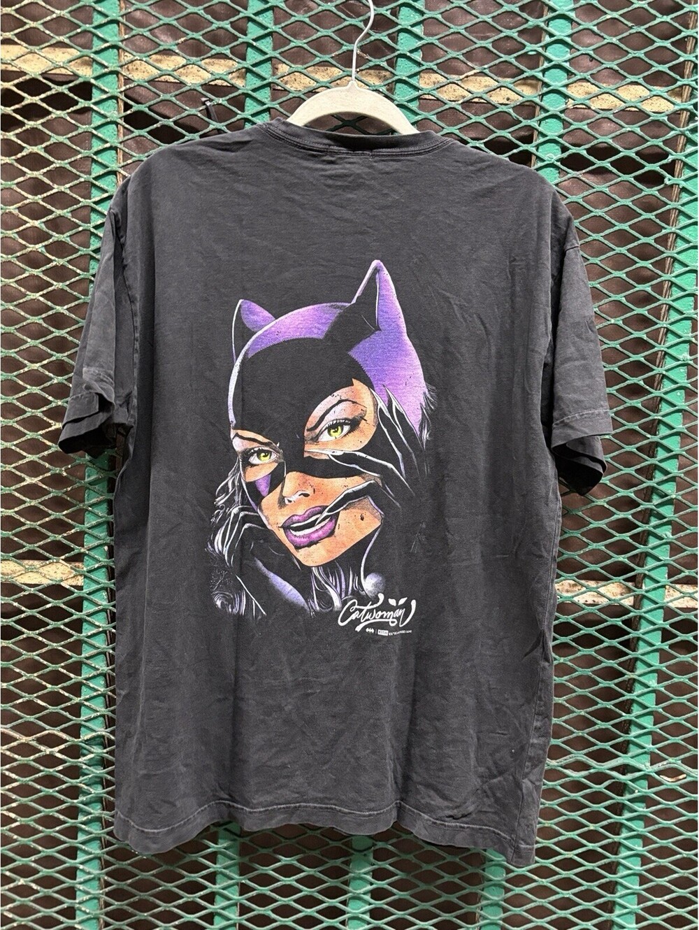 Medium Kith Batman Catwoman Box Logo Vintage Tee Shirt IN HAND SHIPS FAST ✅